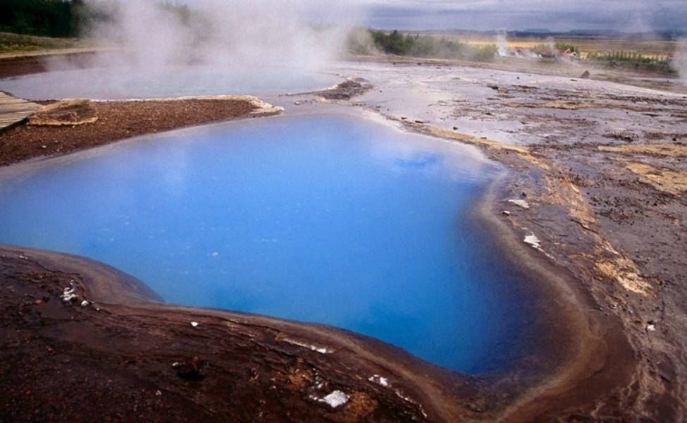 چشمه‌های آبگرم سرعین